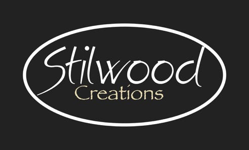 Logo Stilwood. Steigerhouten meubelen. Werner Stilmant